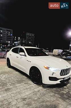 Внедорожник / Кроссовер Maserati Levante 2018 в Львове