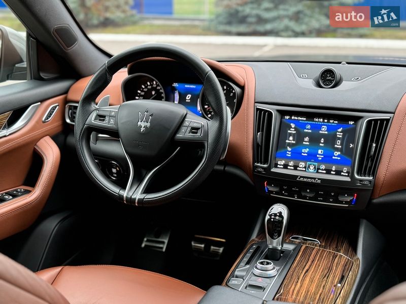 Позашляховик / Кросовер Maserati Levante 2017 в Києві