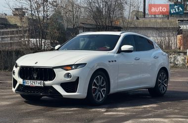 Внедорожник / Кроссовер Maserati Levante 2017 в Львове