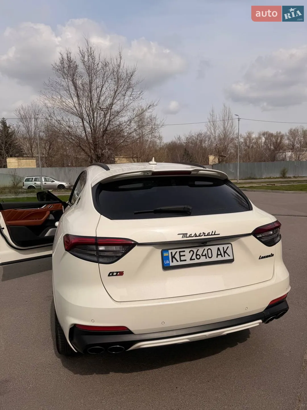 2019 Maserati Levante - мініатюра 2