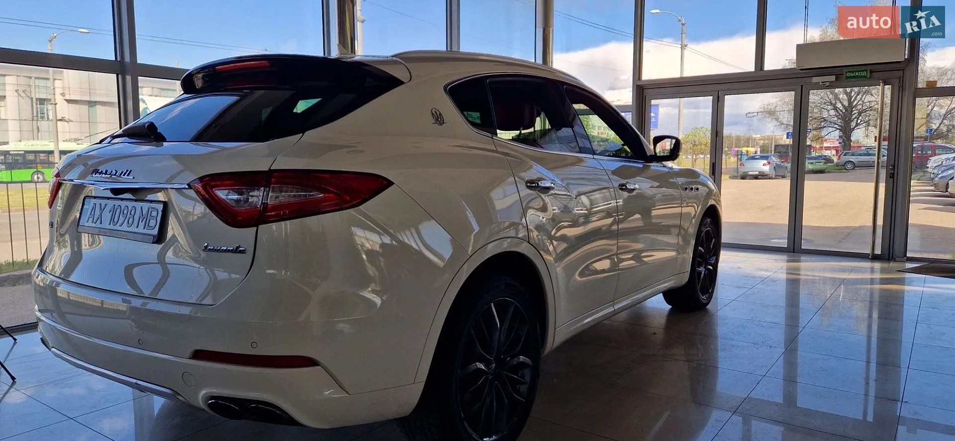 2018 Maserati Levante - мініатюра 9