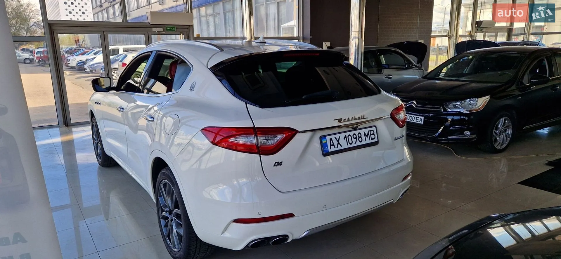 2018 Maserati Levante - мініатюра 8