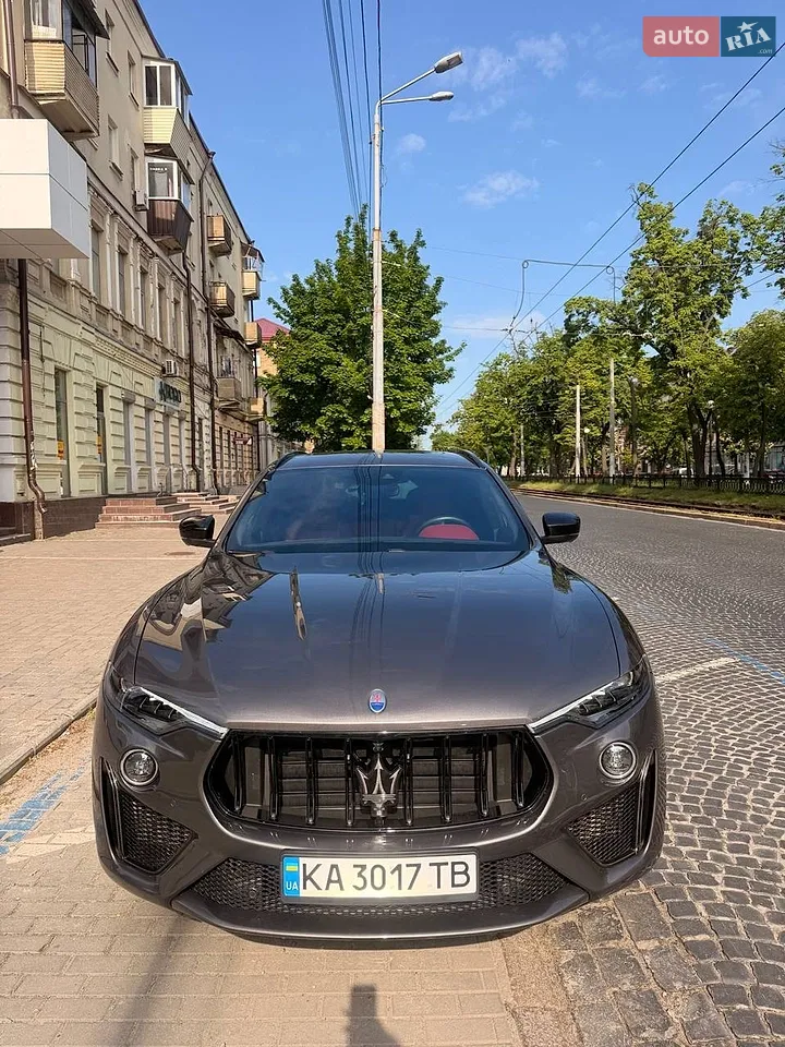 2022 Bentley Bentayga - мініатюра 20