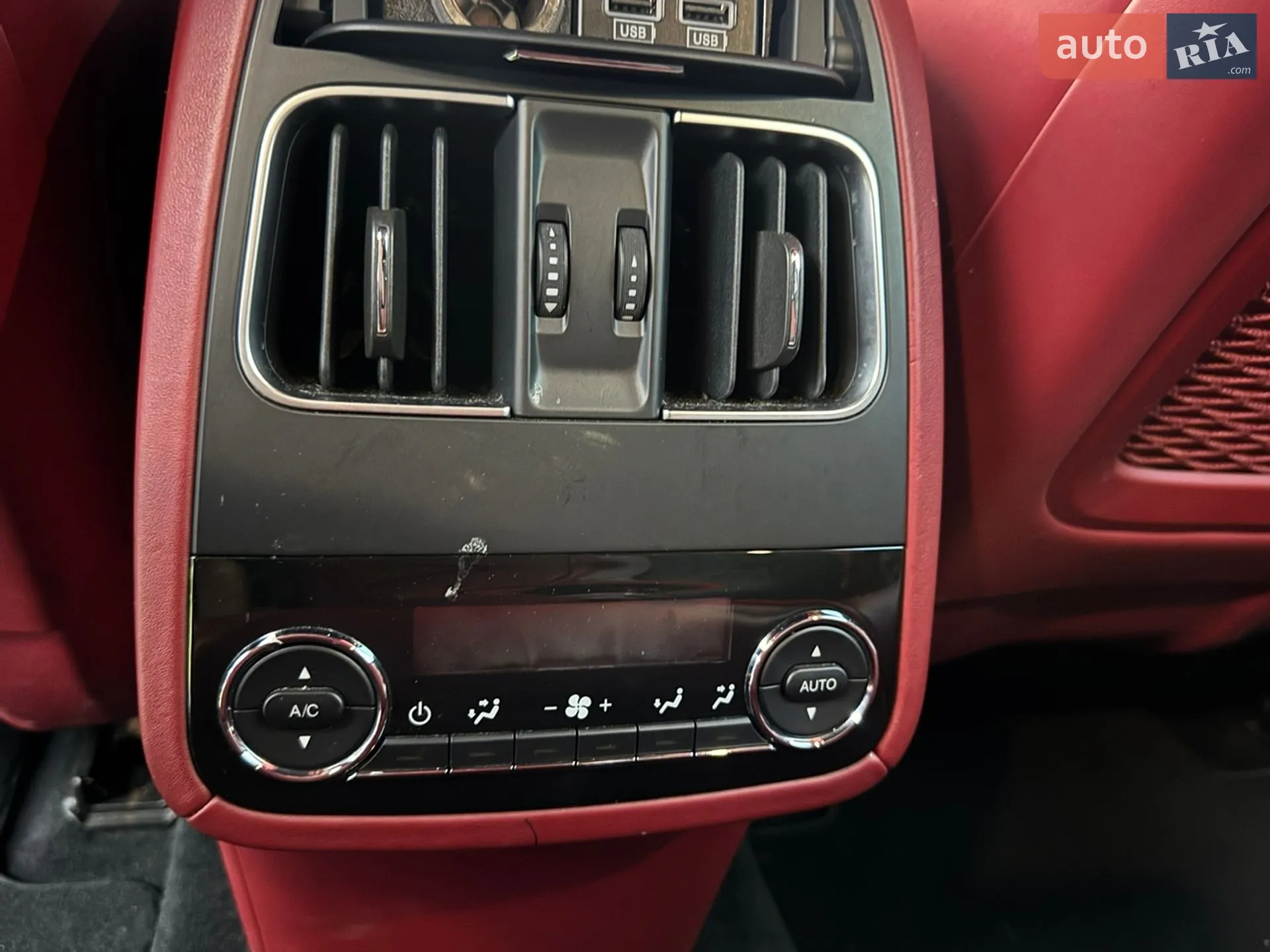 2016 Maserati Levante - мініатюра 27