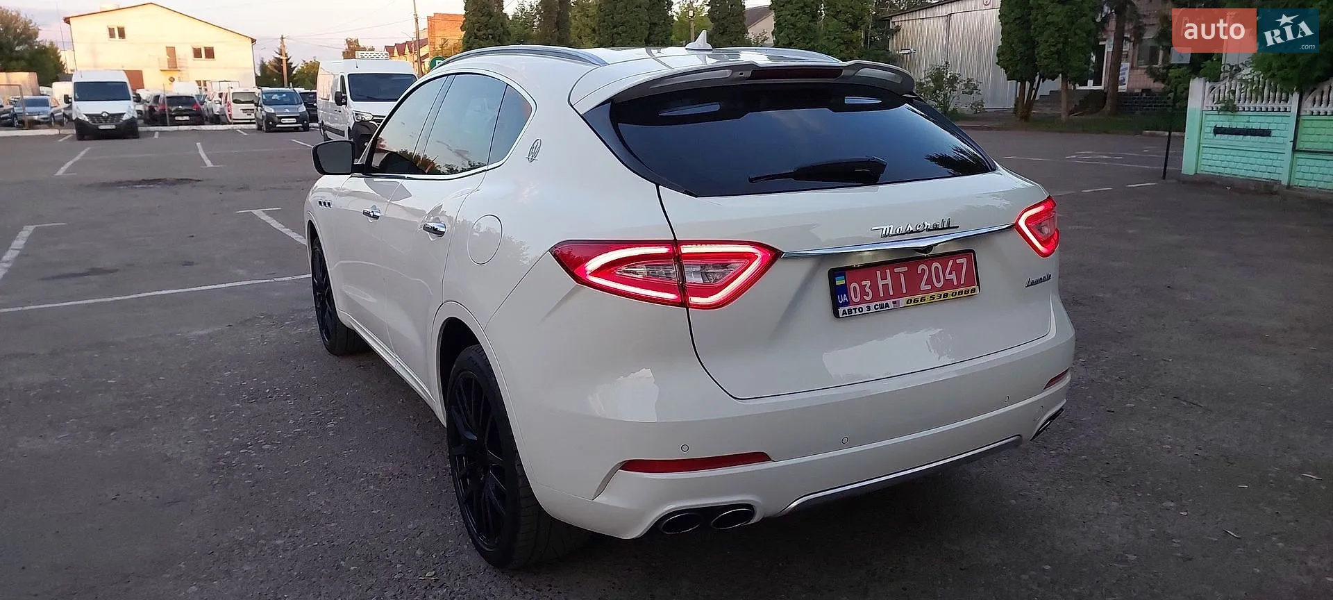 2017 Maserati Levante - мініатюра 17
