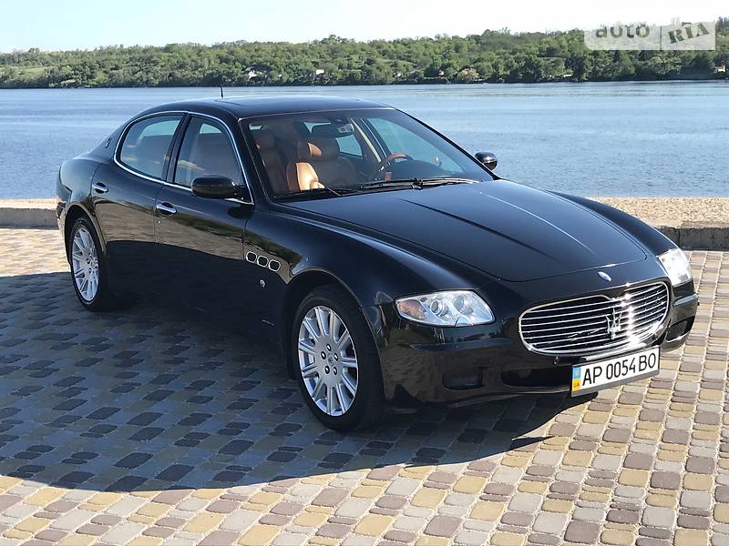 Maserati Quattroporte 2005 року