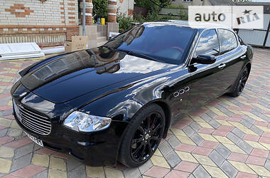 Седан Maserati Quattroporte 2004 в Сумах