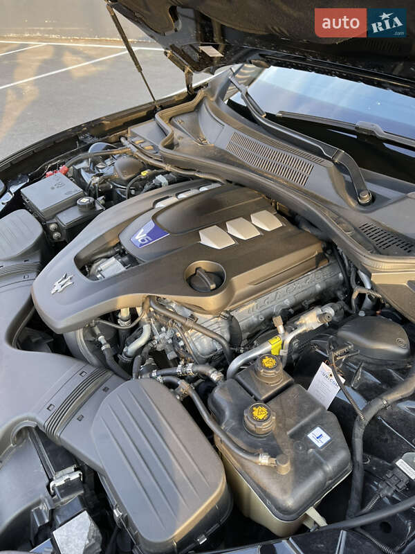 Седан Maserati Quattroporte 2013 в Киеве