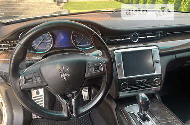 Седан Maserati Quattroporte 2013 в Львове