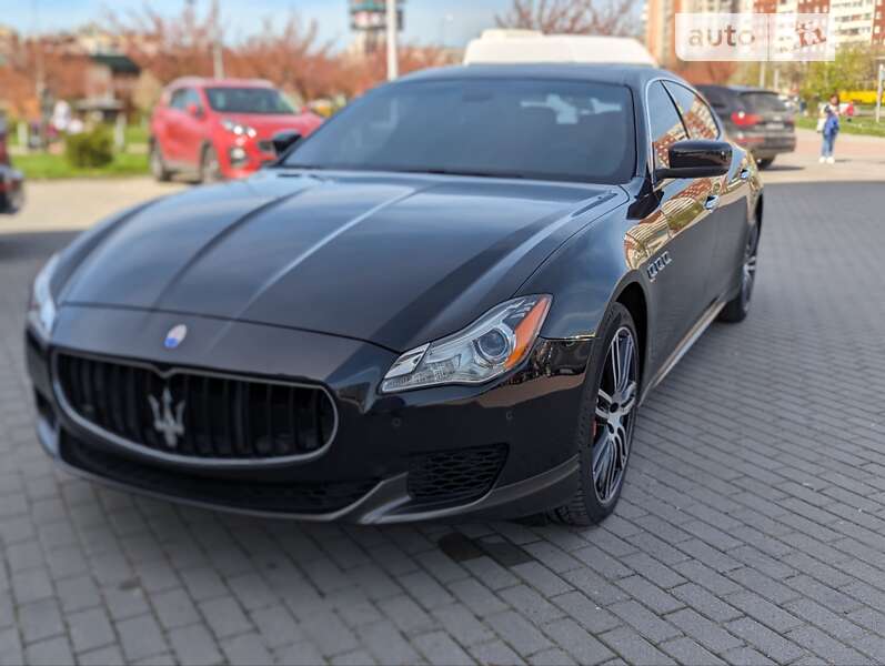 Седан Maserati Quattroporte 2014 в Львове