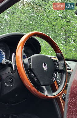 Седан Maserati Quattroporte 2006 в 