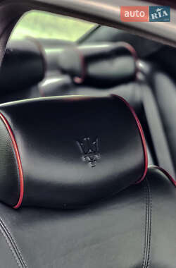 Седан Maserati Quattroporte 2006 в 