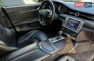 Седан Maserati Quattroporte 2013 в 