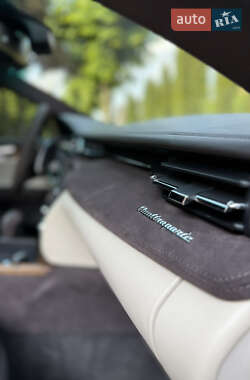Седан Maserati Quattroporte 2013 в 