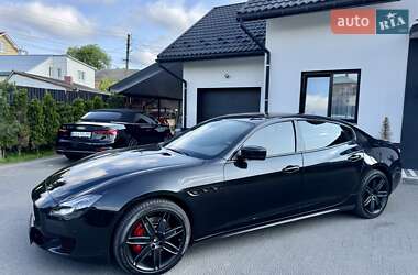 Седан Maserati Quattroporte 2014 в Львове