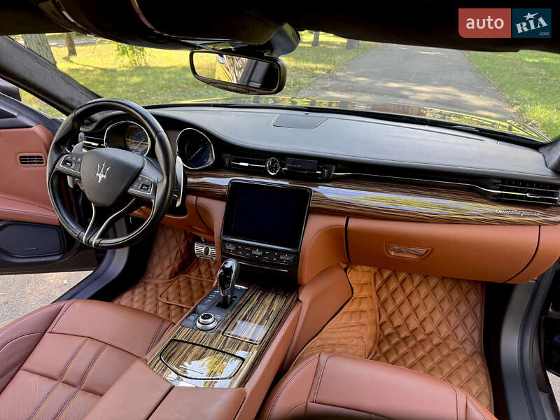 Седан Maserati Quattroporte 2018 в Киеве