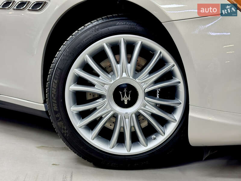 Седан Maserati Quattroporte 2013 в Киеве