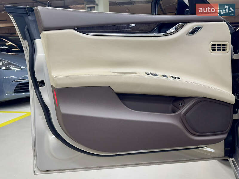 Седан Maserati Quattroporte 2013 в Киеве