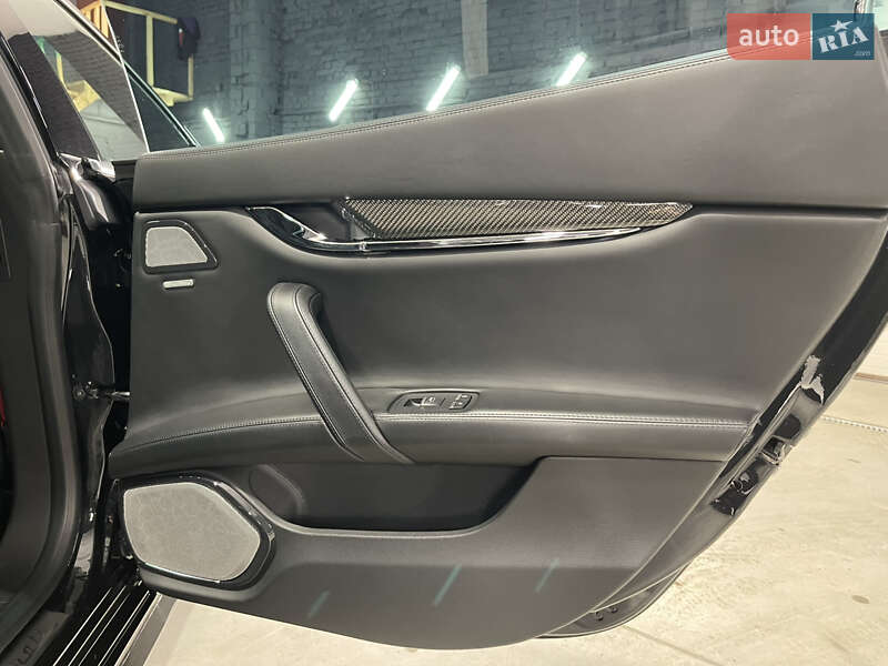 Седан Maserati Quattroporte 2013 в Киеве фото 26 Седан Maserati Quattroporte 2013 в Киеве