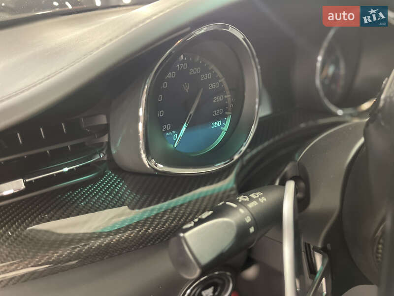 Седан Maserati Quattroporte 2013 в Киеве фото 43 Седан Maserati Quattroporte 2013 в Киеве