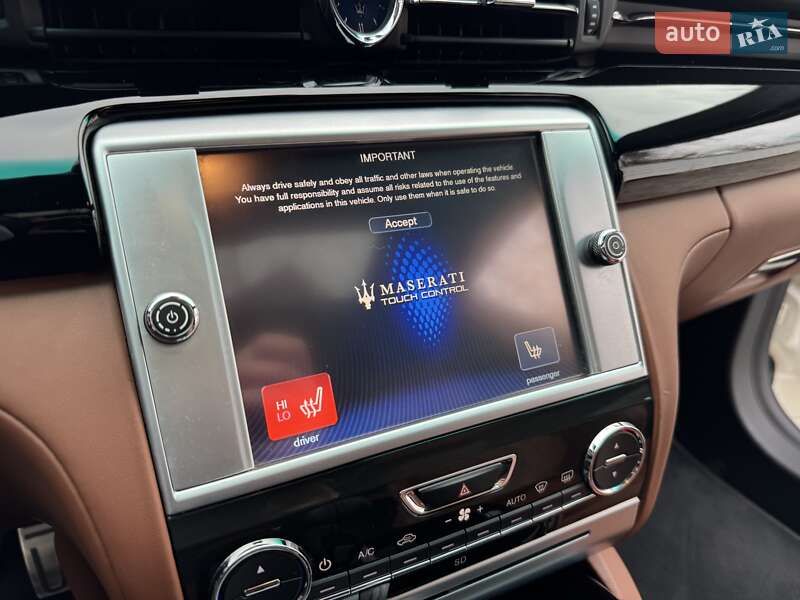 Седан Maserati Quattroporte 2015 в Киеве