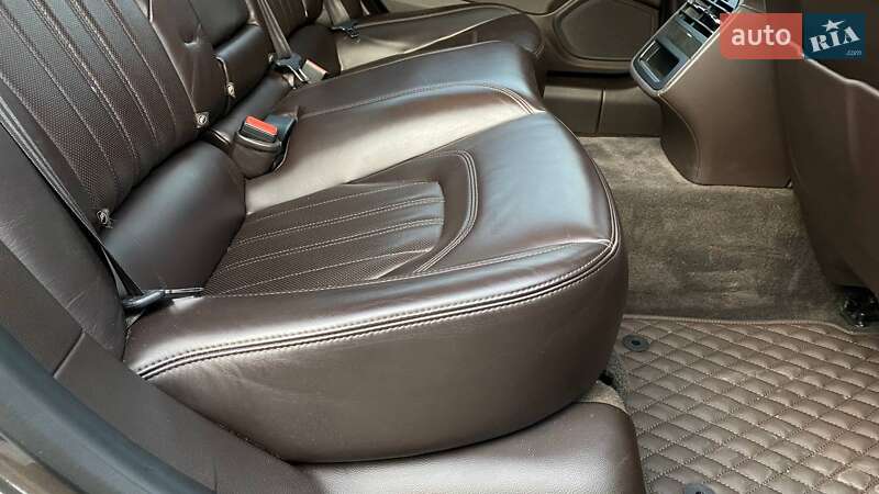 Седан Maserati Quattroporte 2013 в Виннице