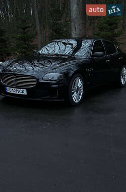 Седан Maserati Quattroporte 2005 в Ужгороде