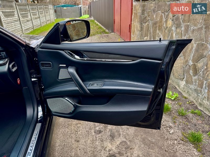 Седан Maserati Quattroporte 2013 в Броварах