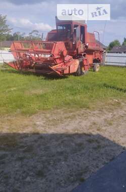 Зернова жатка Massey Ferguson 440 1978 в Жидачове