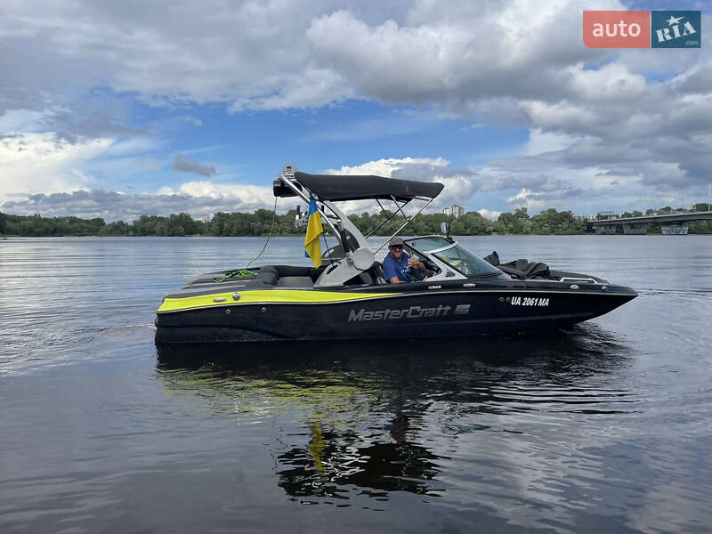 Катер MasterCraft XT20 2017 в Киеве