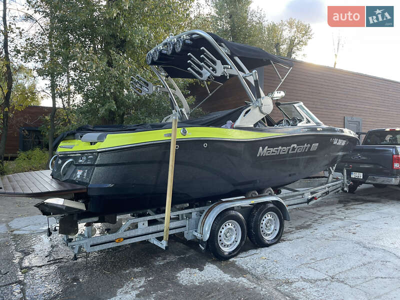 Катер MasterCraft XT20 2017 в Киеве