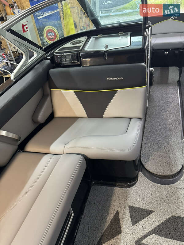 Катер MasterCraft XT20 2017 в Киеве