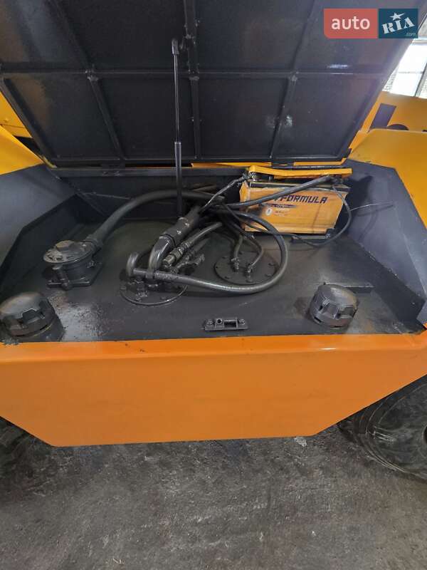 Телескопический погрузчик Matbro TS 1995 в Томашполе