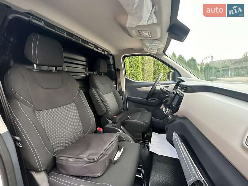 Грузовой фургон Maxus e-Deliver 3 2022 в Киеве фото 13 Грузовой фургон Maxus e-Deliver 3 2022 в Киеве