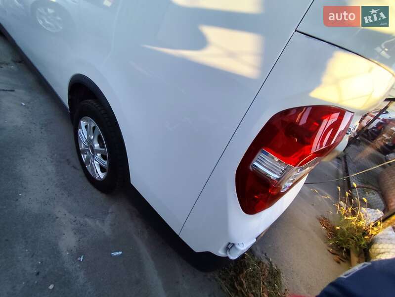 Минивэн Maxus e-Deliver 3 2020 в Киеве