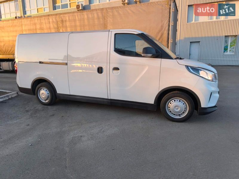 Грузовой фургон Maxus e-Deliver 3 2023 в Киеве