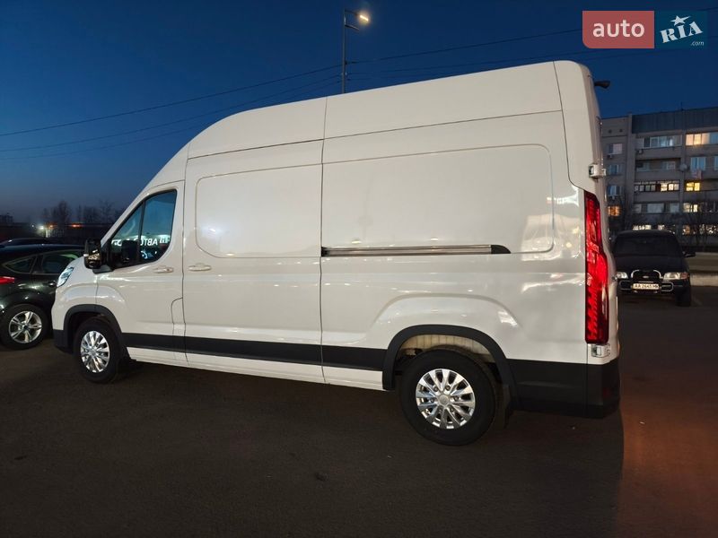 Грузовой фургон Maxus e-Deliver 9 2023 в Киеве