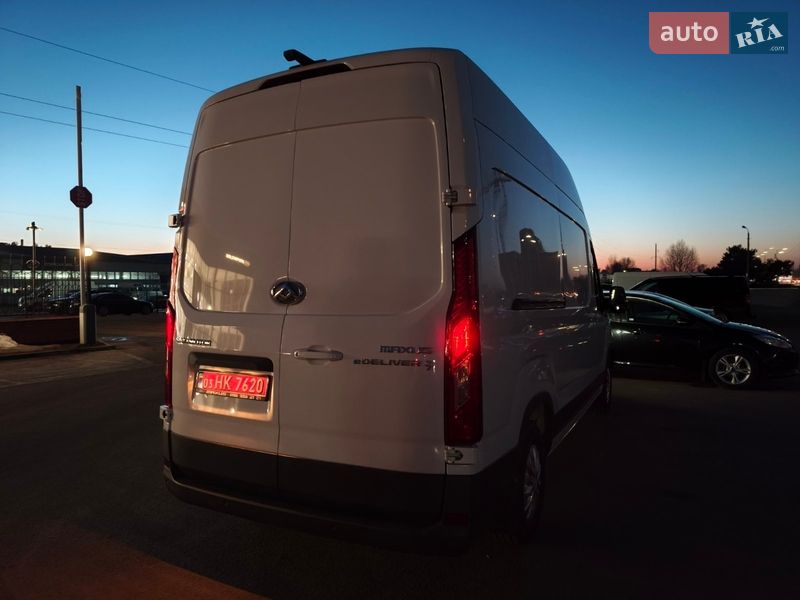 Грузовой фургон Maxus e-Deliver 9 2023 в Киеве