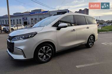 Минивэн Maxus Euniq 5 2020 в 