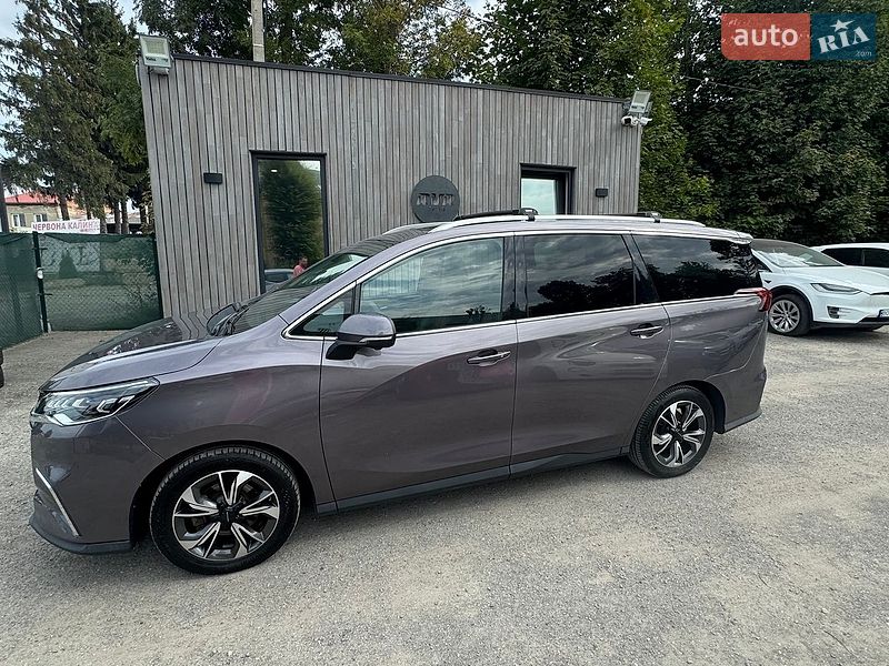 Внедорожник / Кроссовер Maxus Euniq 5 2020 в Тернополе