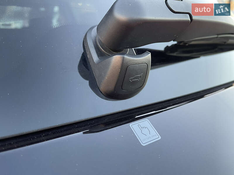 Внедорожник / Кроссовер Maxus Euniq 6 2022 в Киеве