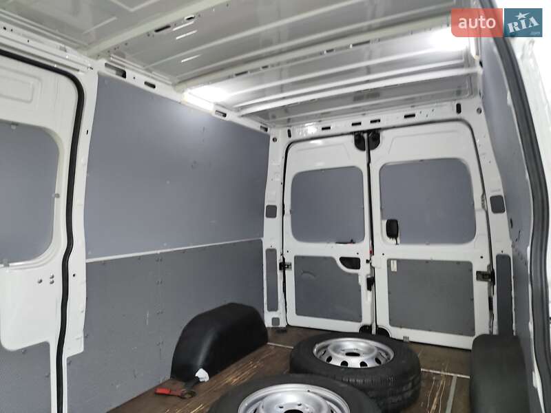 Вантажний фургон Maxus EV80 2019 в Києві