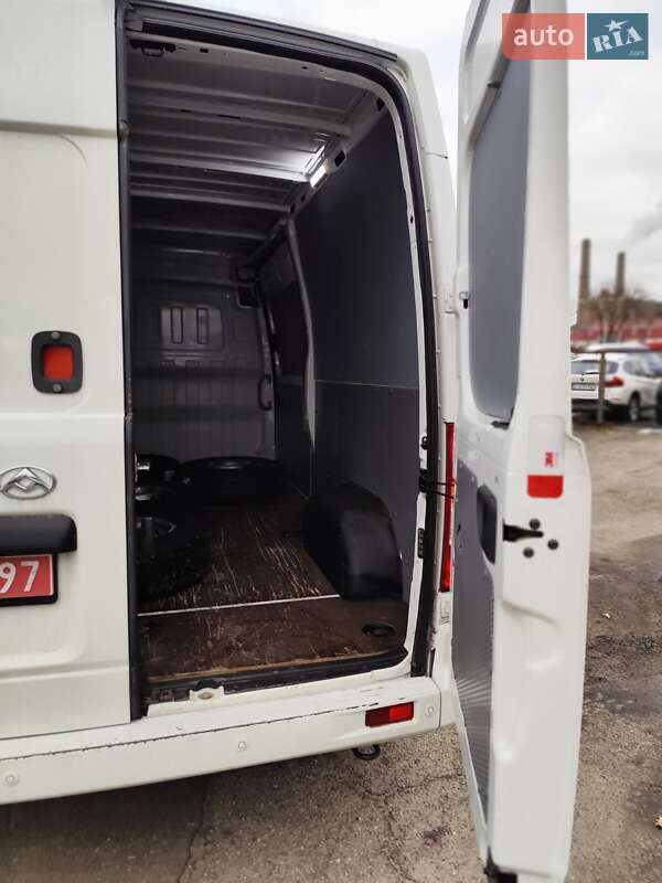 Вантажний фургон Maxus EV80 2019 в Києві