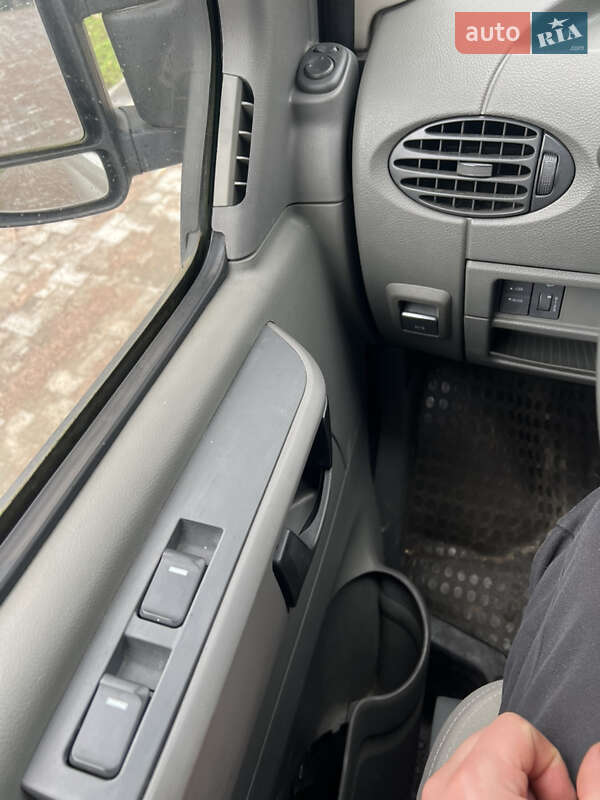 Вантажний фургон Maxus V80 2017 в Луцьку