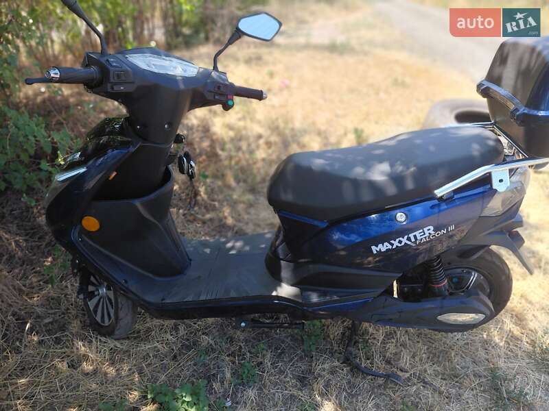 Скутер Maxxter Falcon 2022 в Кривом Роге