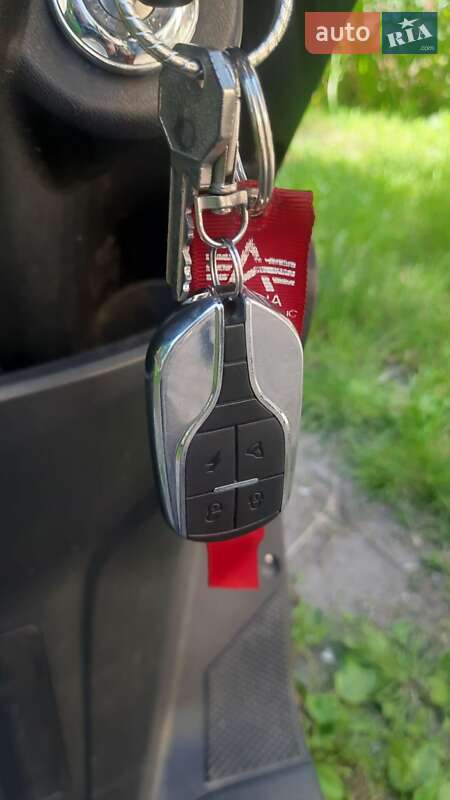 Скутер Maxxter Nova 2022 в Львове фото 7 Скутер Maxxter Nova 2022 в Львове