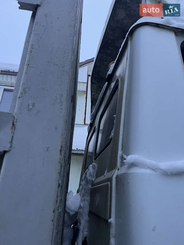 Грузовой фургон МАЗ 437040 2004 в Луцке