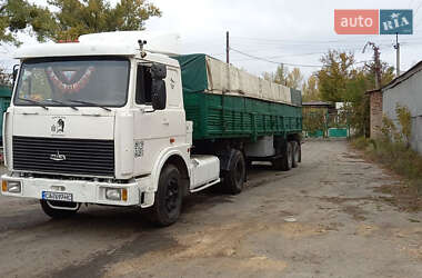Тягач МАЗ 5334 1989 в 