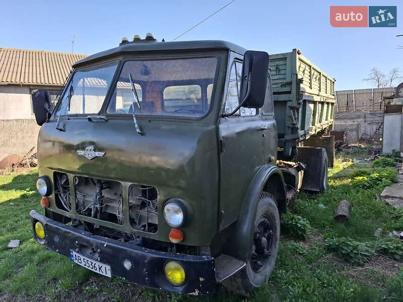 Самоскид МАЗ 5335 1990 в Томашполі