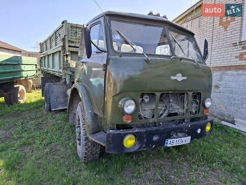 Самоскид МАЗ 5335 1990 в Томашполі